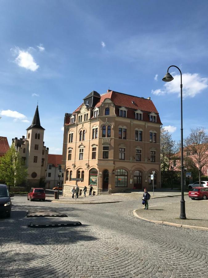 Klein Apartment Mit 2 Ferienwohnungen Naumburg  Exterior photo