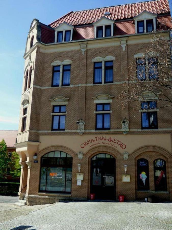 Klein Apartment Mit 2 Ferienwohnungen Naumburg  Exterior photo